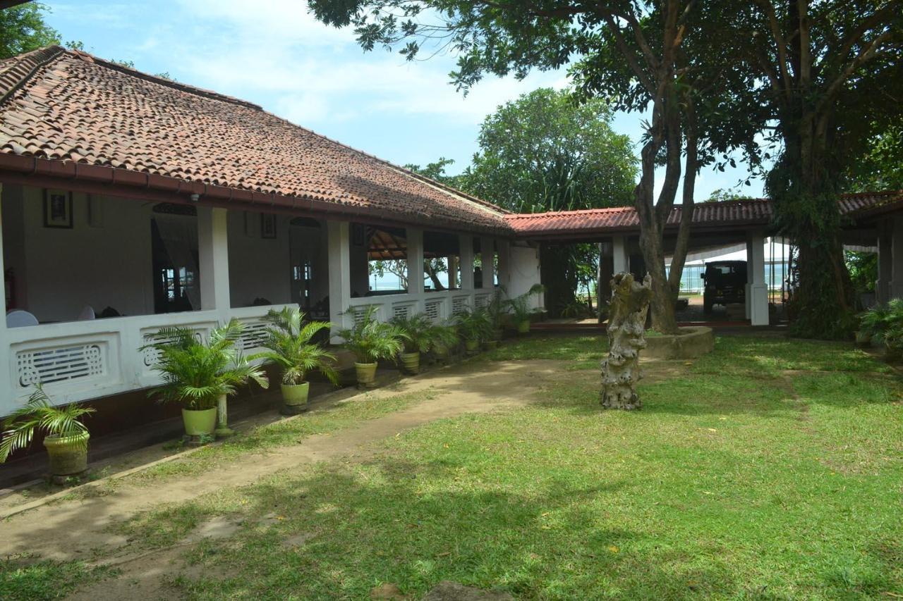 Rest House Matara Hotel Bagian luar foto