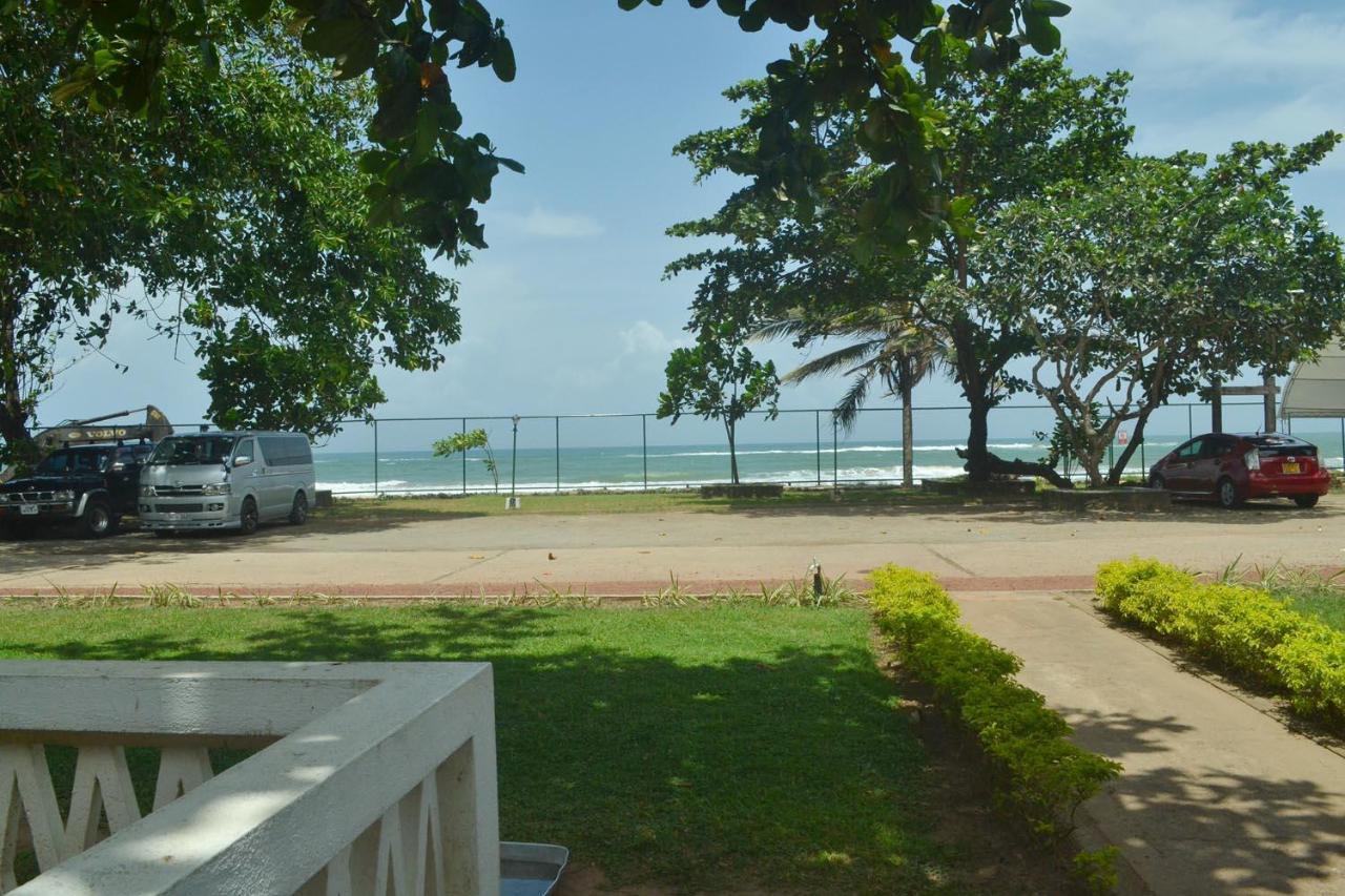 Rest House Matara Hotel Bagian luar foto